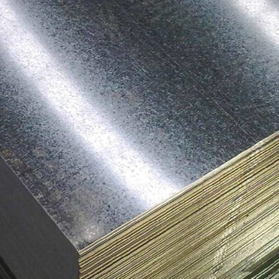 A chapa de aço de ASTM A526 revestida com o ferro galvanizado liso do zinco cobre 6000mm DX51D laminados a alta temperatura