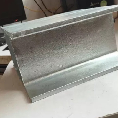 ISO9001 galvanizou-me irradia 48mm que de aço laminados a alta temperatura DX54D Z275 galvanizou feixes do metal