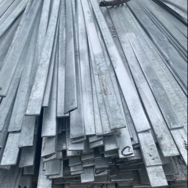 70mm galvanizou o mergulho quente de aço laminado conservado em estoque liso galvanizou A36 liso Q235 Q195