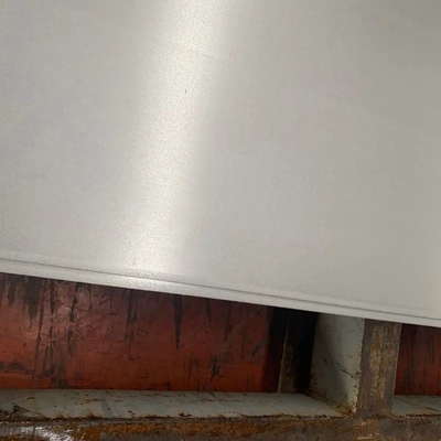 AISI laminou a folha de aço inoxidável 410 420 430 200mm 2205 HL do espelho dos VAGABUNDOS 2B