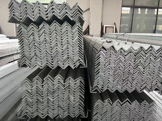 Barras angulares de aço inoxidável de qualidade ASTM 201 304 316L laminadas a quente 3m 5m 6m para a indústria